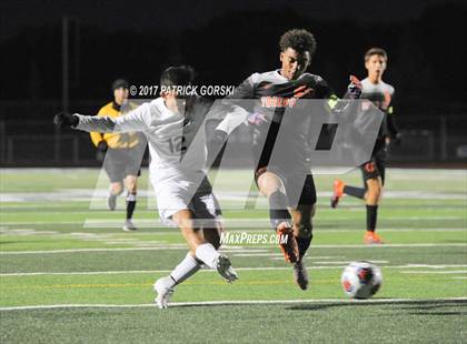 Thumbnail 2 in St. Patrick vs. Freeport (IHSA 2A Super-Sectional) photogallery.