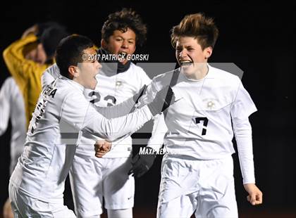Thumbnail 2 in St. Patrick vs. Freeport (IHSA 2A Super-Sectional) photogallery.