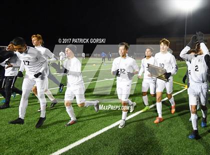 Thumbnail 3 in St. Patrick vs. Freeport (IHSA 2A Super-Sectional) photogallery.