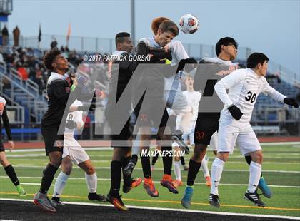 Thumbnail 2 in St. Patrick vs. Freeport (IHSA 2A Super-Sectional) photogallery.