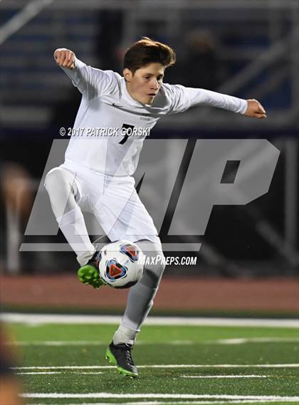 Thumbnail 2 in St. Patrick vs. Freeport (IHSA 2A Super-Sectional) photogallery.