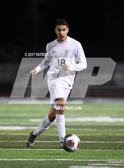 Thumbnail 2 in St. Patrick vs. Freeport (IHSA 2A Super-Sectional) photogallery.