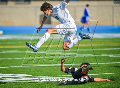 Thumbnail 2 in Castle Park vs. Bonita Vista photogallery.