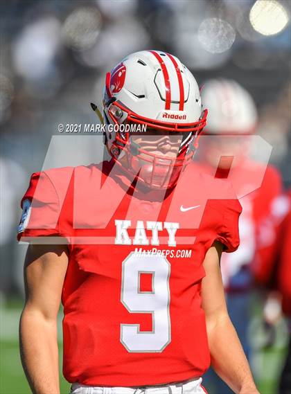 Thumbnail 2 in Clear Falls vs Katy (UIL 6A-D2 Quarterfinal Playoff) photogallery.