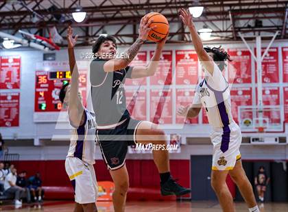 Thumbnail 1 in Pines Charter vs South Plantation (Sunshine State Preseason Classic) photogallery.