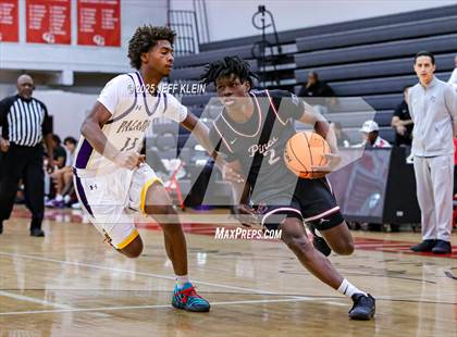 Thumbnail 2 in Pines Charter vs South Plantation (Sunshine State Preseason Classic) photogallery.