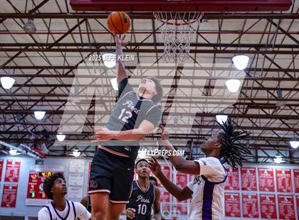 Thumbnail 2 in Pines Charter vs South Plantation (Sunshine State Preseason Classic) photogallery.