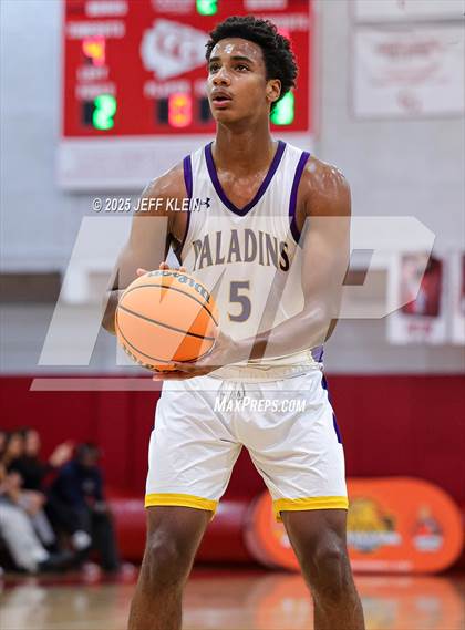 Thumbnail 1 in Pines Charter vs South Plantation (Sunshine State Preseason Classic) photogallery.