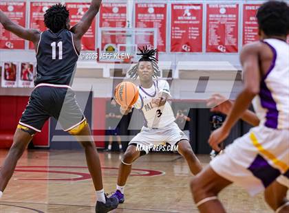 Thumbnail 3 in Pines Charter vs South Plantation (Sunshine State Preseason Classic) photogallery.