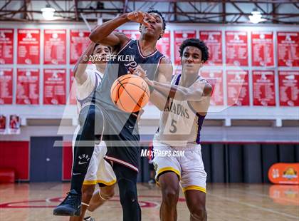 Thumbnail 1 in Pines Charter vs South Plantation (Sunshine State Preseason Classic) photogallery.