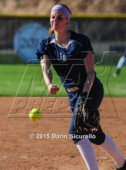 Thumbnail 1 in Ironwood Ridge vs. Tucson High Magnet School photogallery.