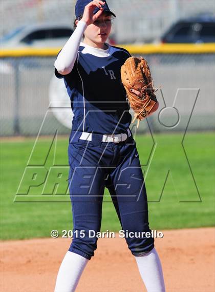 Thumbnail 2 in Ironwood Ridge vs. Tucson High Magnet School photogallery.