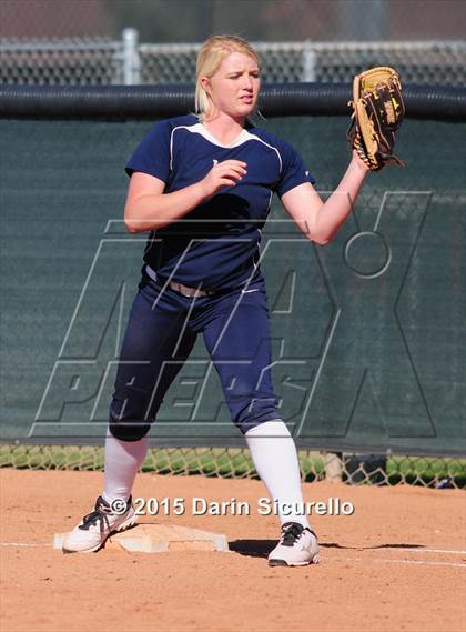 Thumbnail 2 in Ironwood Ridge vs. Tucson High Magnet School photogallery.