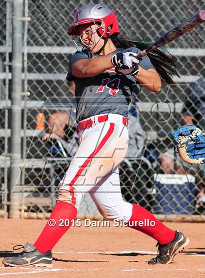Thumbnail 2 in Ironwood Ridge vs. Tucson High Magnet School photogallery.