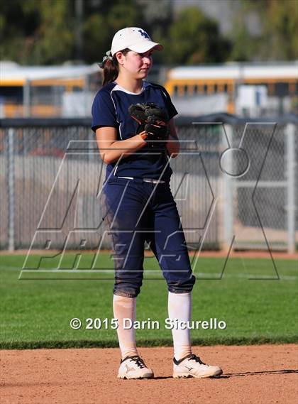 Thumbnail 2 in Ironwood Ridge vs. Tucson High Magnet School photogallery.