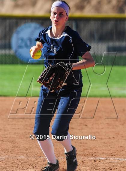 Thumbnail 2 in Ironwood Ridge vs. Tucson High Magnet School photogallery.