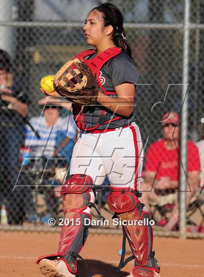 Thumbnail 2 in Ironwood Ridge vs. Tucson High Magnet School photogallery.