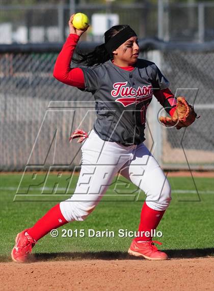 Thumbnail 1 in Ironwood Ridge vs. Tucson High Magnet School photogallery.