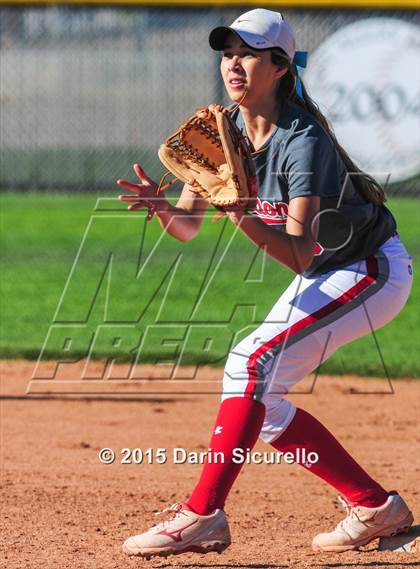 Thumbnail 3 in Ironwood Ridge vs. Tucson High Magnet School photogallery.