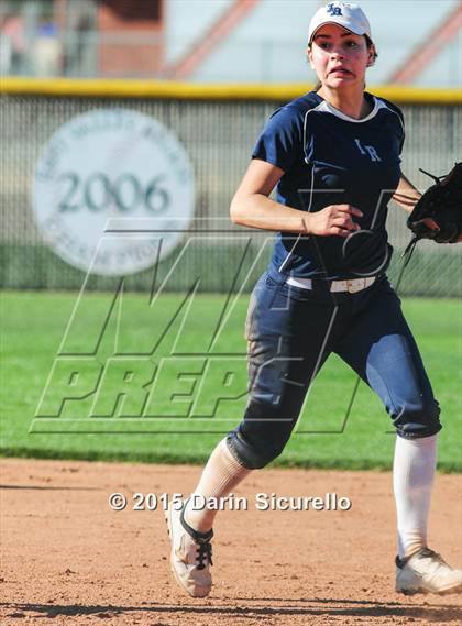 Thumbnail 2 in Ironwood Ridge vs. Tucson High Magnet School photogallery.