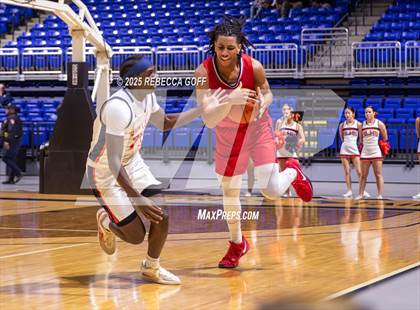 Thumbnail 2 in Atascocita vs. Seven Lakes (UIL 6A DI Regional Semis Playoff) photogallery.