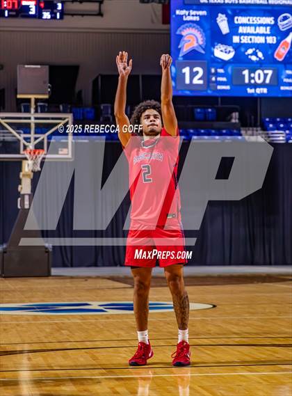 Thumbnail 3 in Atascocita vs. Seven Lakes (UIL 6A DI Regional Semis Playoff) photogallery.