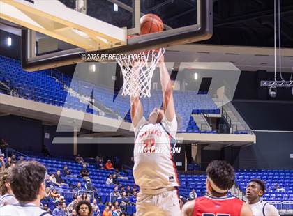 Thumbnail 1 in Atascocita vs. Seven Lakes (UIL 6A DI Regional Semis Playoff) photogallery.