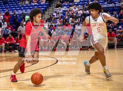 Thumbnail 3 in Atascocita vs. Seven Lakes (UIL 6A DI Regional Semis Playoff) photogallery.