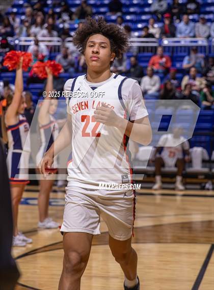 Thumbnail 1 in Atascocita vs. Seven Lakes (UIL 6A DI Regional Semis Playoff) photogallery.