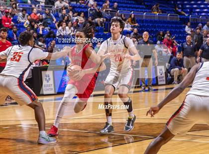 Thumbnail 2 in Atascocita vs. Seven Lakes (UIL 6A DI Regional Semis Playoff) photogallery.