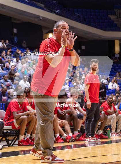 Thumbnail 2 in Atascocita vs. Seven Lakes (UIL 6A DI Regional Semis Playoff) photogallery.