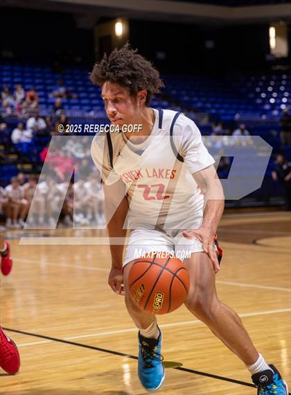 Thumbnail 2 in Atascocita vs. Seven Lakes (UIL 6A DI Regional Semis Playoff) photogallery.