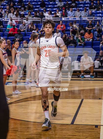 Thumbnail 3 in Atascocita vs. Seven Lakes (UIL 6A DI Regional Semis Playoff) photogallery.