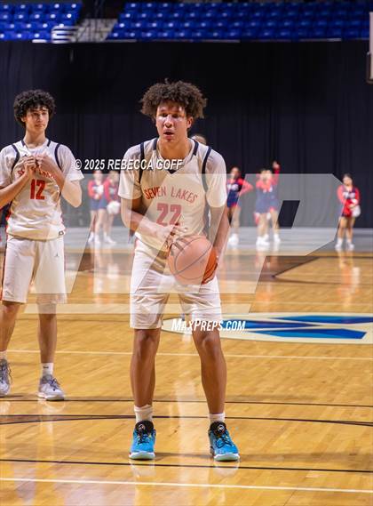 Thumbnail 3 in Atascocita vs. Seven Lakes (UIL 6A DI Regional Semis Playoff) photogallery.