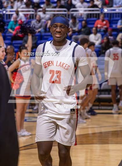 Thumbnail 2 in Atascocita vs. Seven Lakes (UIL 6A DI Regional Semis Playoff) photogallery.