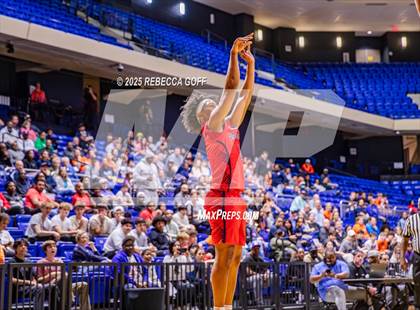 Thumbnail 1 in Atascocita vs. Seven Lakes (UIL 6A DI Regional Semis Playoff) photogallery.