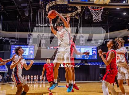 Thumbnail 1 in Atascocita vs. Seven Lakes (UIL 6A DI Regional Semis Playoff) photogallery.