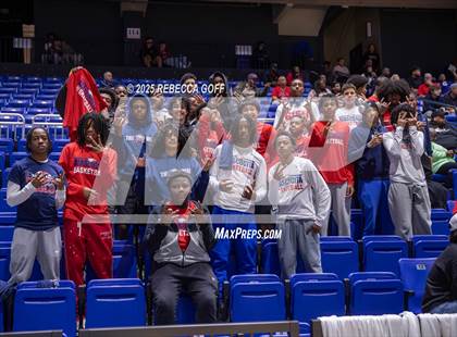 Thumbnail 3 in Atascocita vs. Seven Lakes (UIL 6A DI Regional Semis Playoff) photogallery.