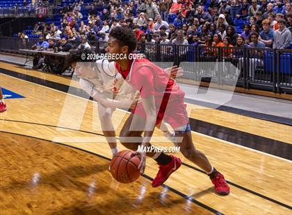 Thumbnail 1 in Atascocita vs. Seven Lakes (UIL 6A DI Regional Semis Playoff) photogallery.