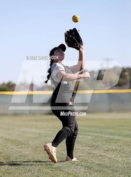 Thumbnail 3 in Mica Mountain vs Salpointe Catholic (AIA Softball 4A Semifinal) photogallery.