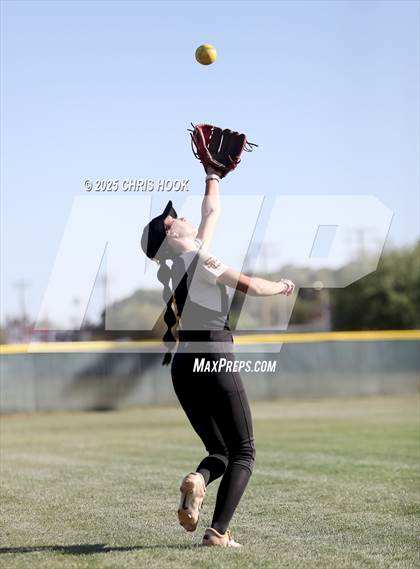 Thumbnail 3 in Mica Mountain vs Salpointe Catholic (AIA Softball 4A Semifinal) photogallery.