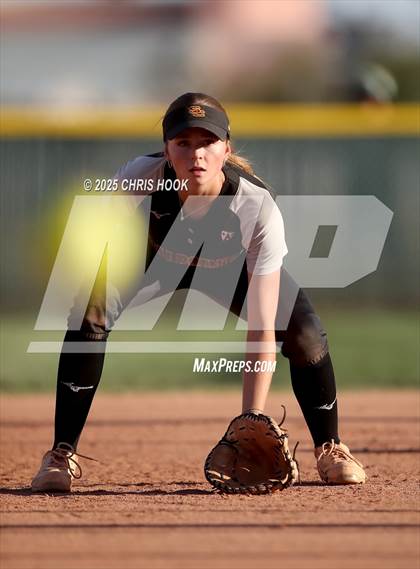 Thumbnail 3 in Mica Mountain vs Salpointe Catholic (AIA Softball 4A Semifinal) photogallery.