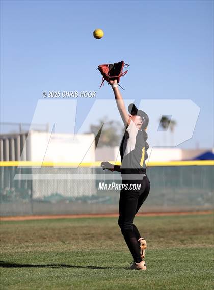Thumbnail 2 in Mica Mountain vs Salpointe Catholic (AIA Softball 4A Semifinal) photogallery.
