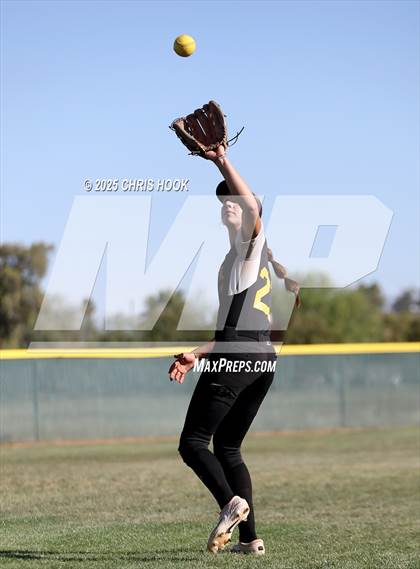 Thumbnail 2 in Mica Mountain vs Salpointe Catholic (AIA Softball 4A Semifinal) photogallery.