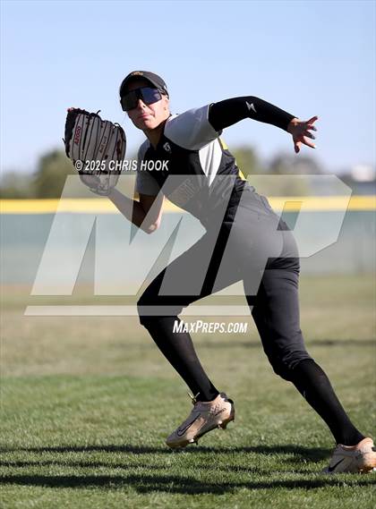 Thumbnail 3 in Mica Mountain vs Salpointe Catholic (AIA Softball 4A Semifinal) photogallery.