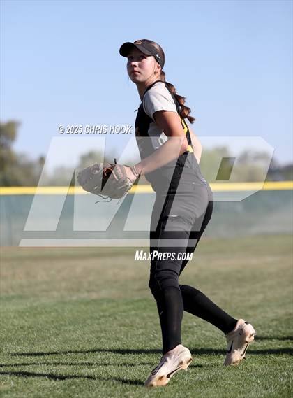 Thumbnail 1 in Mica Mountain vs Salpointe Catholic (AIA Softball 4A Semifinal) photogallery.