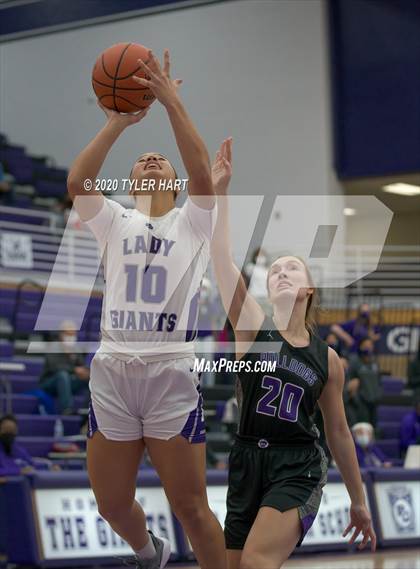 Thumbnail 2 in Brownsburg @ Ben Davis photogallery.