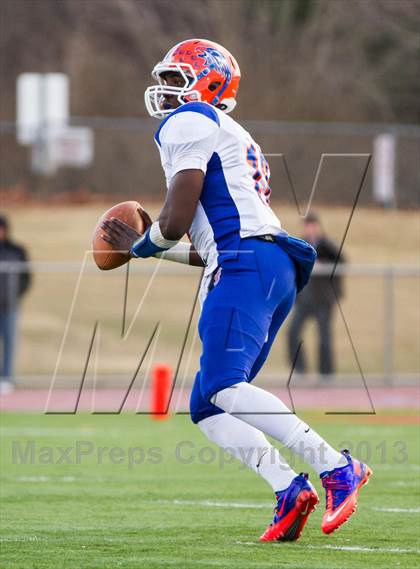 Thumbnail 3 in Woodland vs. Bloomfield (CIAC Class S Semifinal) photogallery.