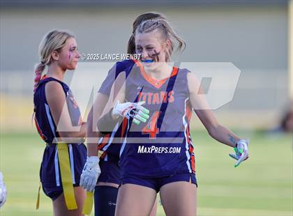 Thumbnail 3 in Chaparral vs. Legend (CHSAA 5A Semi-Final) photogallery.