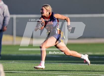 Thumbnail 2 in Chaparral vs. Legend (CHSAA 5A Semi-Final) photogallery.